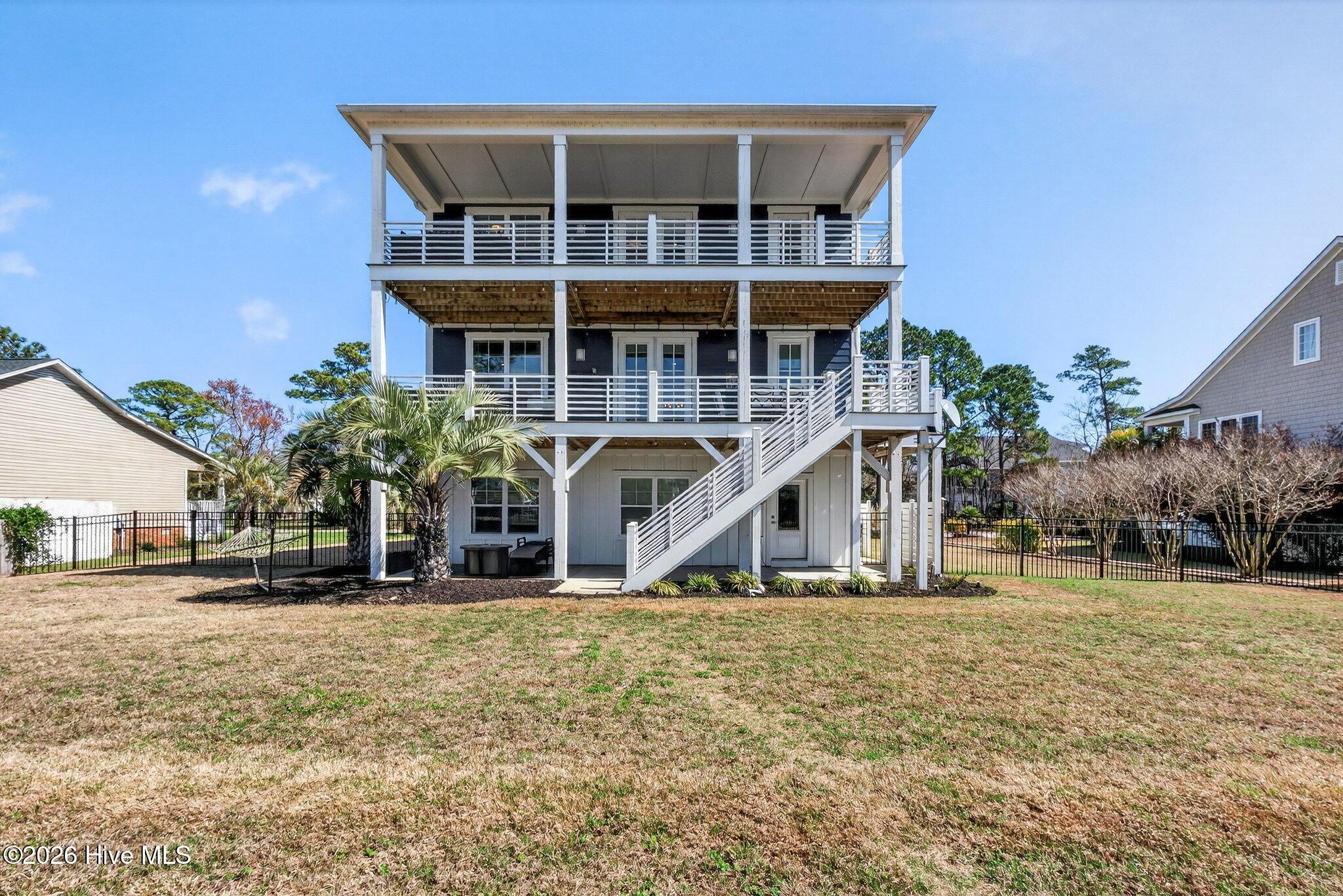 8124 Lakeview Drive