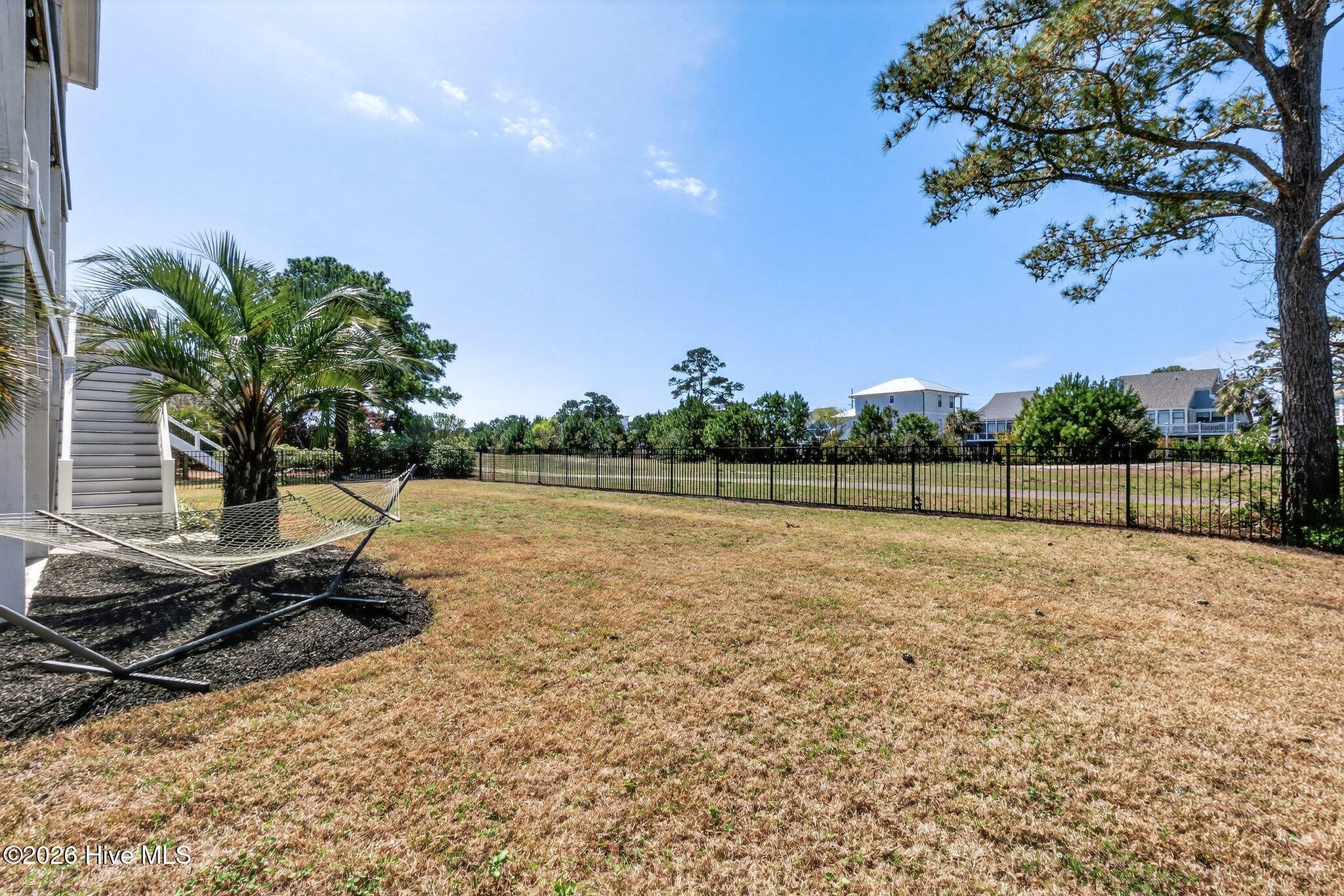 8124 Lakeview Drive