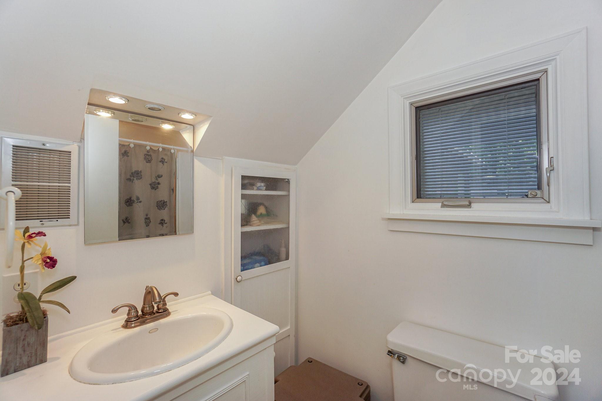 230 Shady Cove Road
