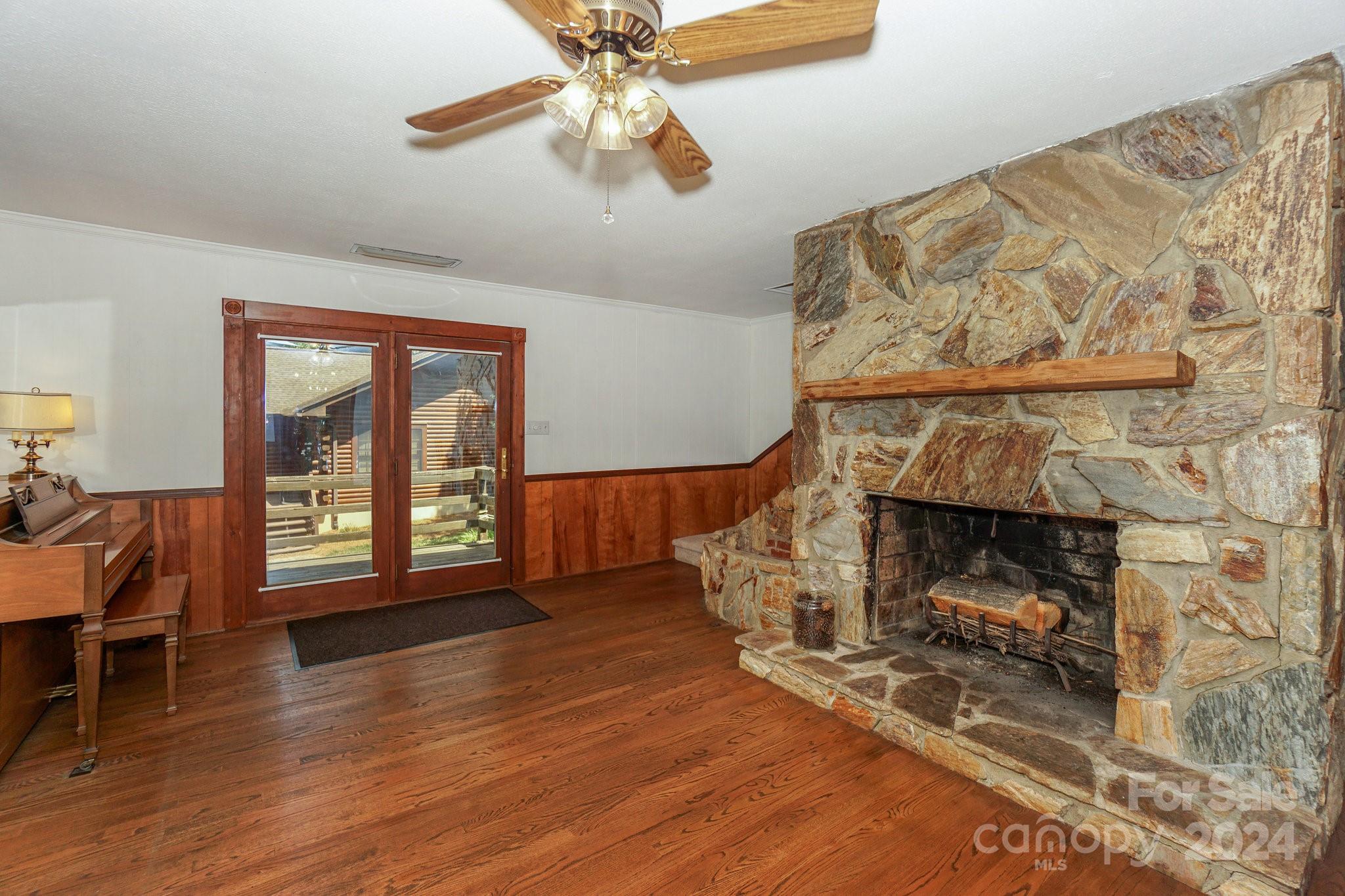 230 Shady Cove Road