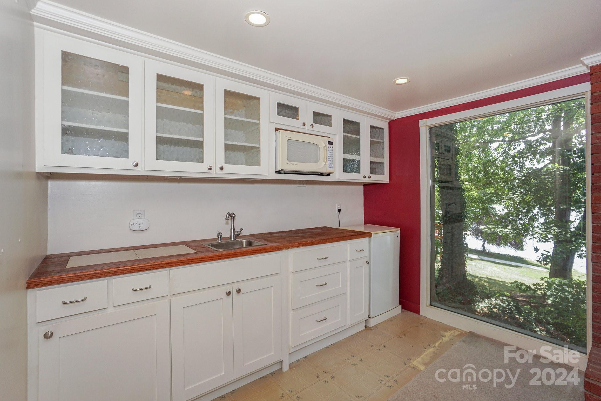 230 Shady Cove Road