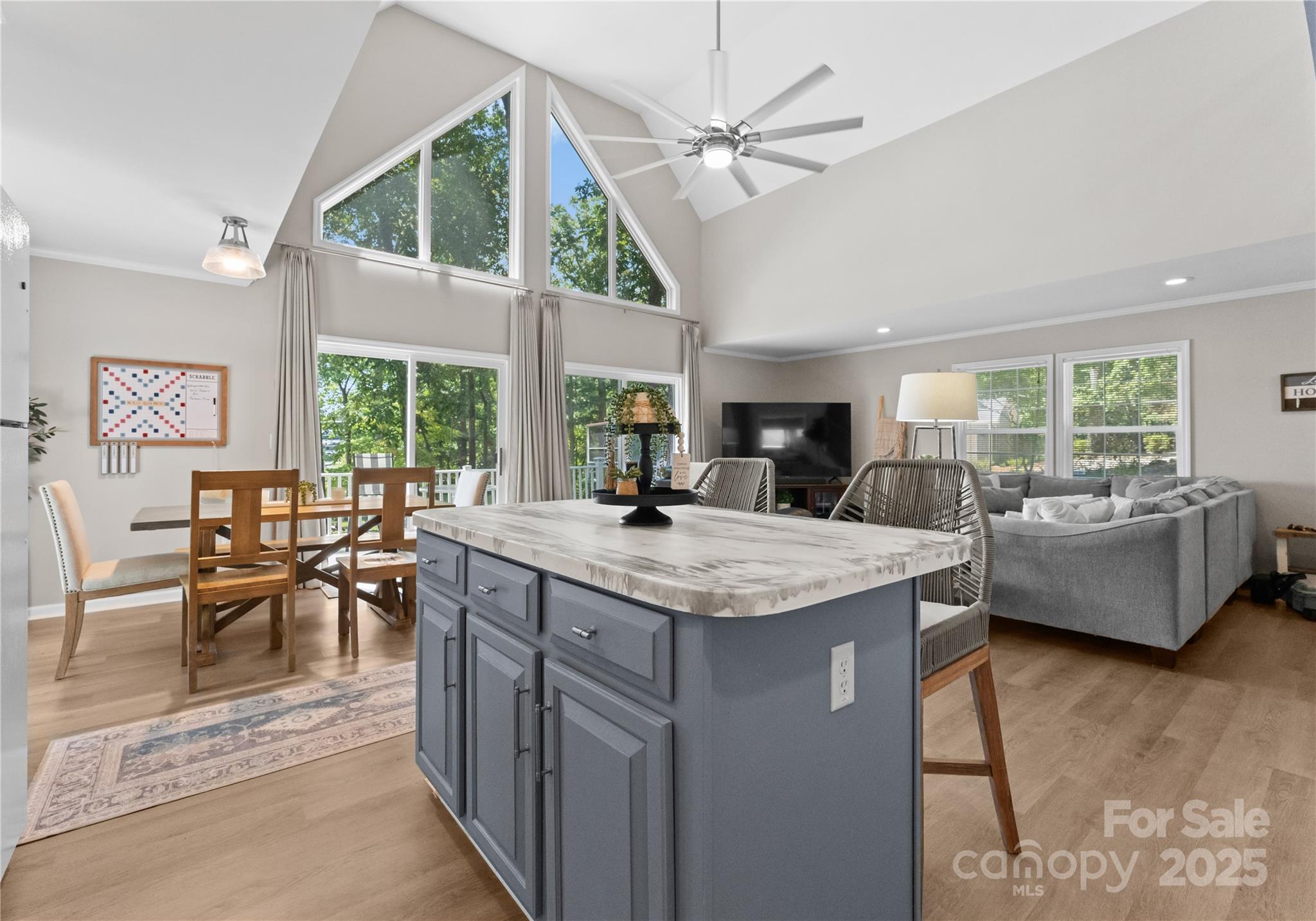 7997 Redbird Lane
