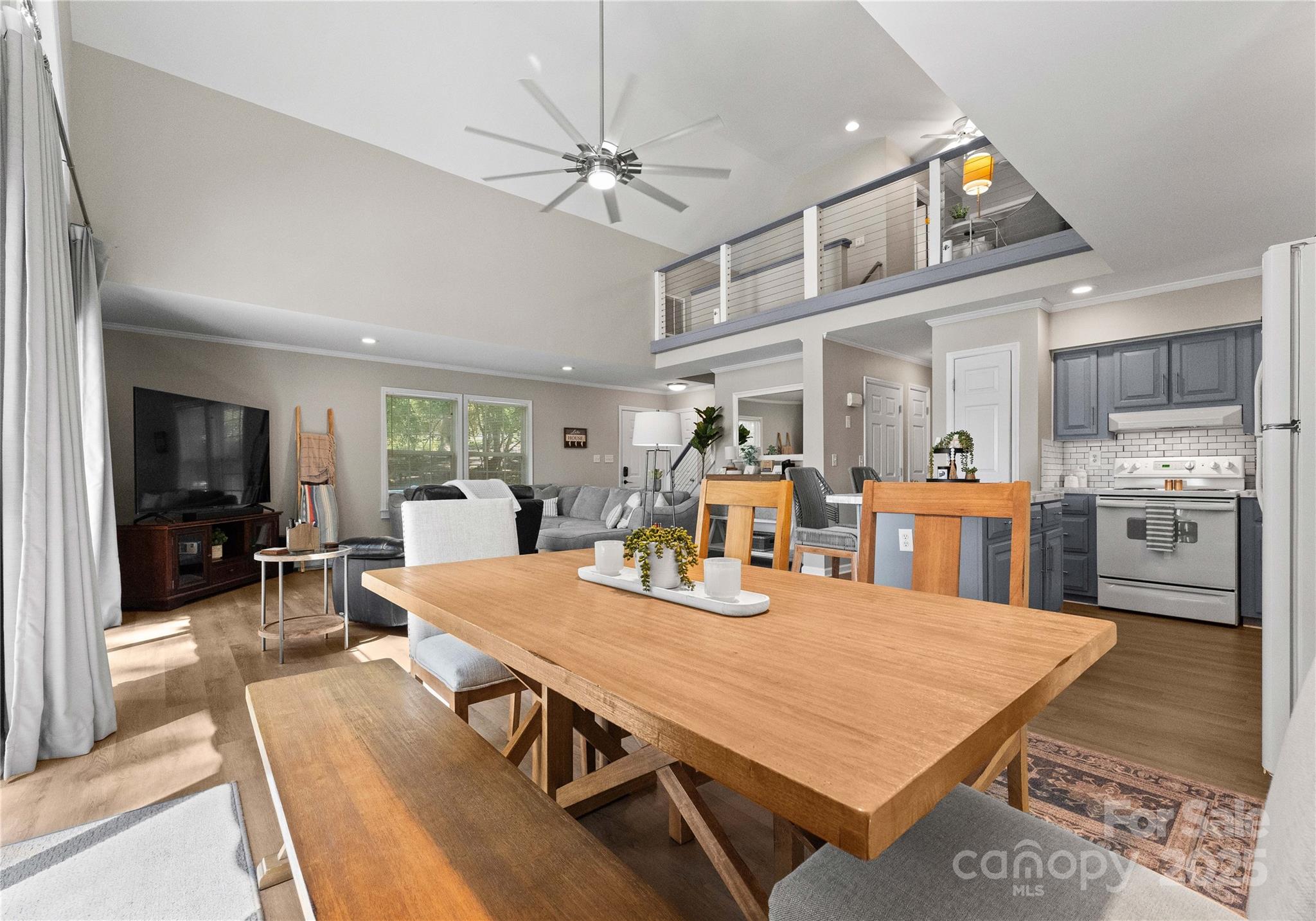 7997 Redbird Lane