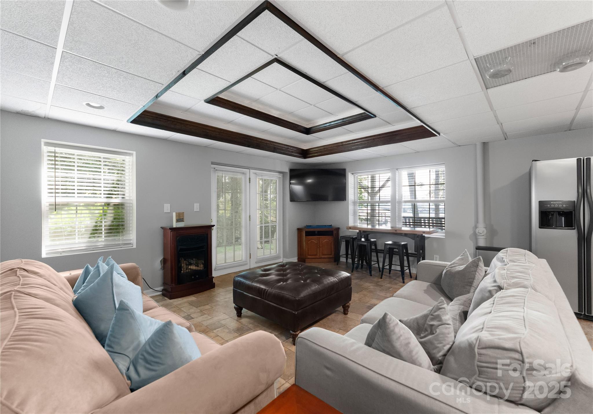 7997 Redbird Lane