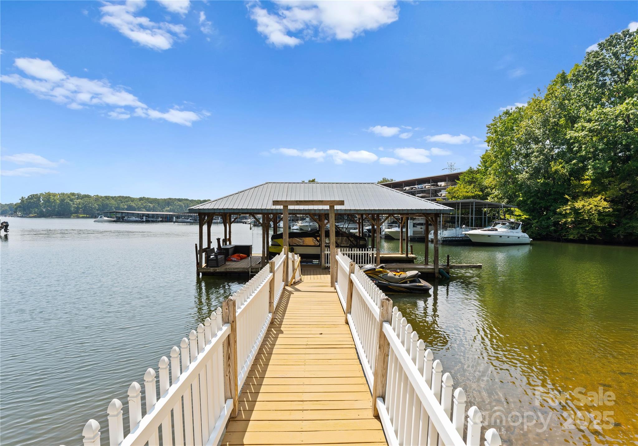 7997 Redbird Lane