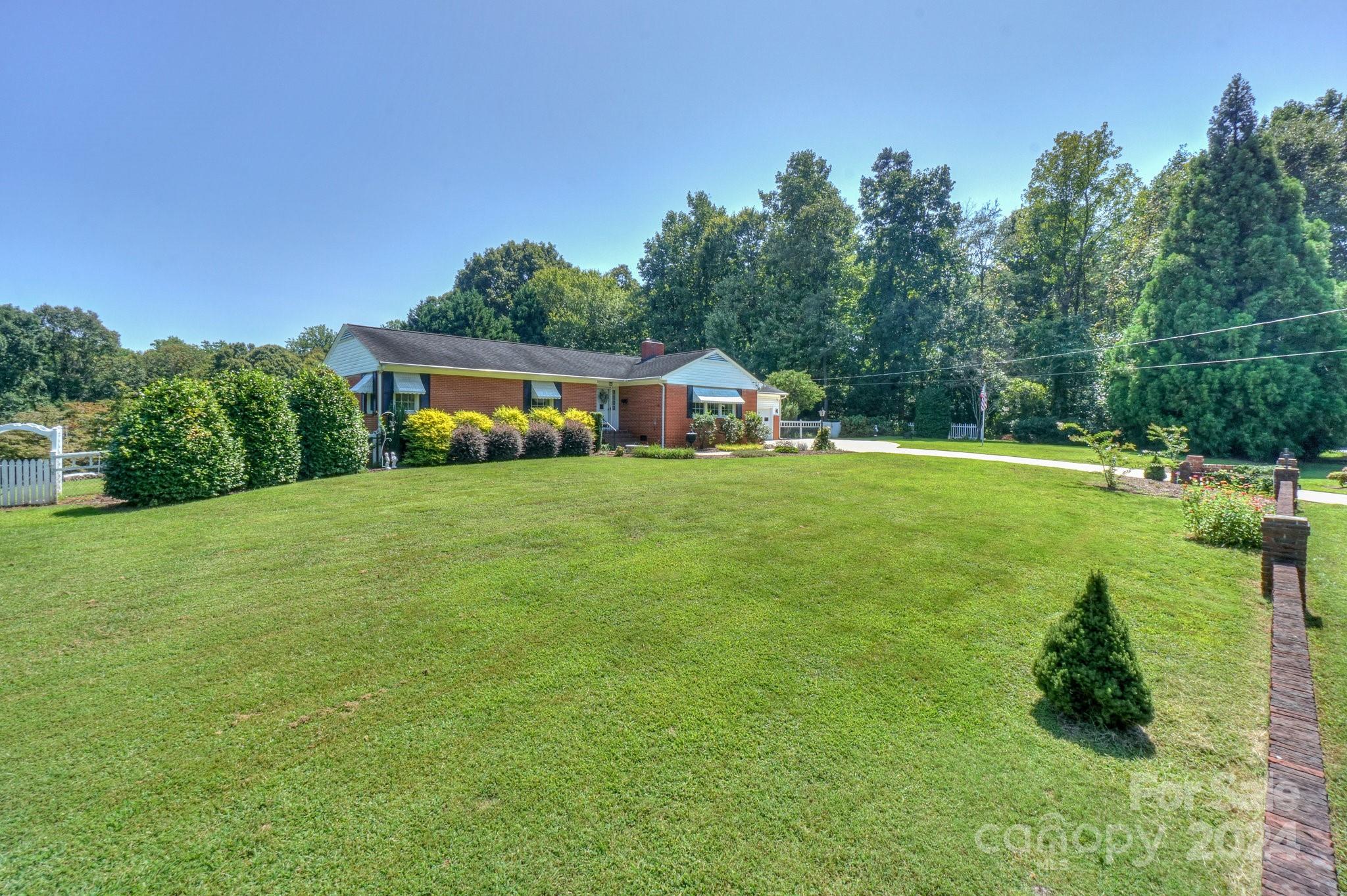 714 Dogwood Street