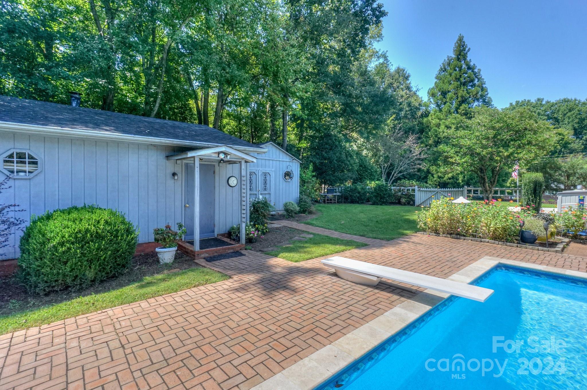 714 Dogwood Street