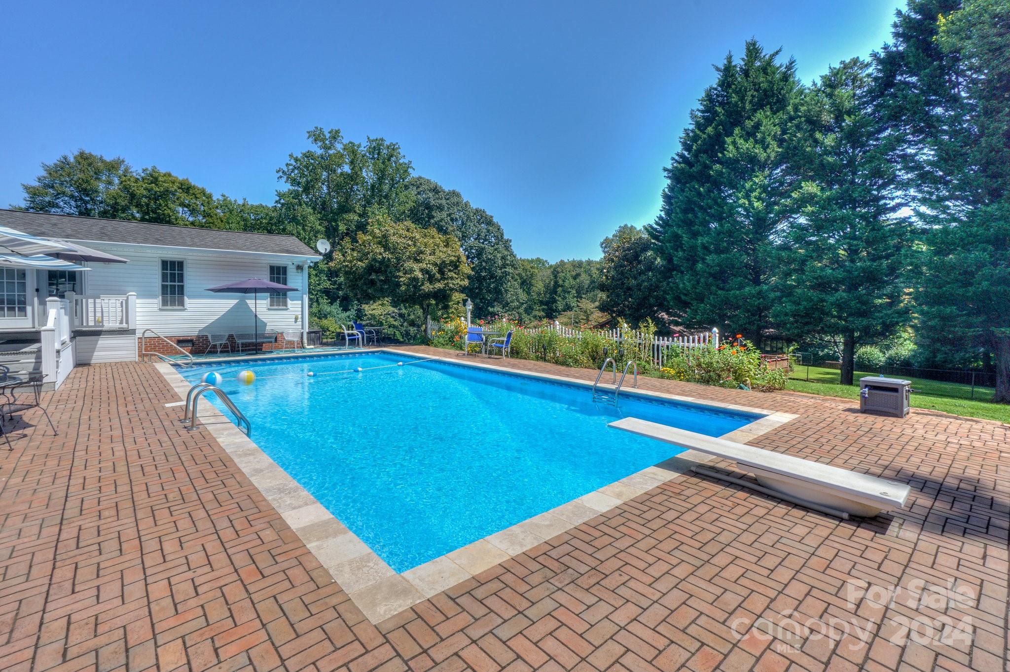 714 Dogwood Street