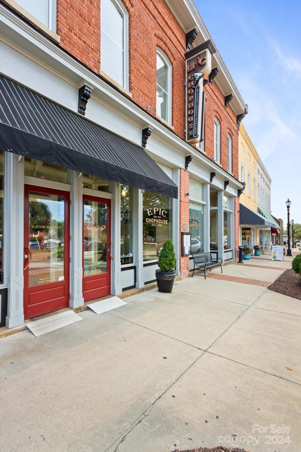 132 Monument Court