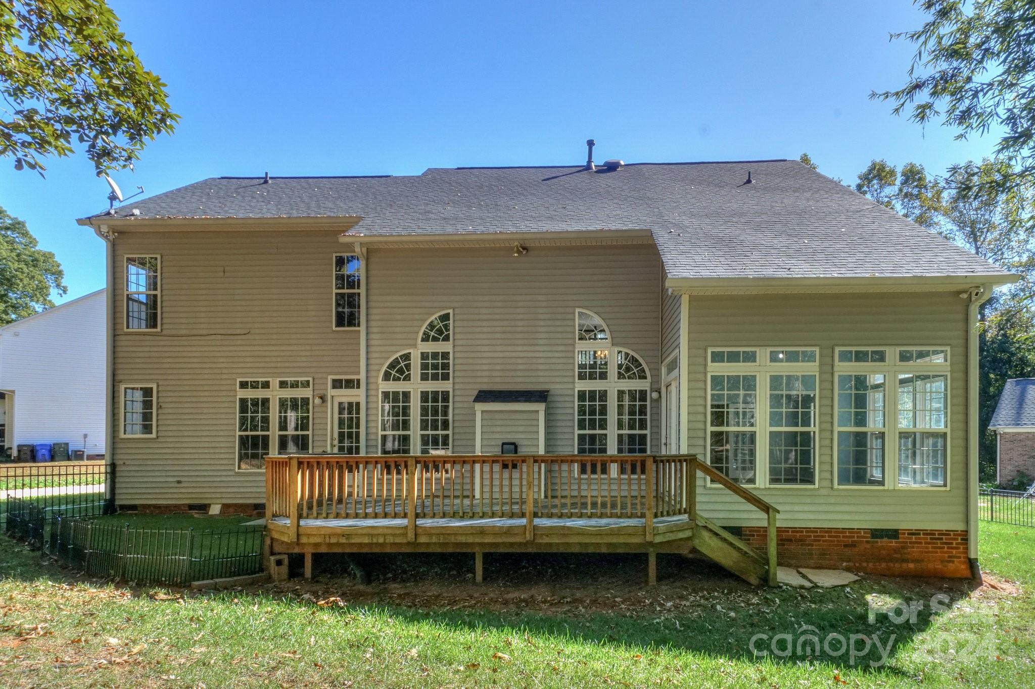 132 Monument Court