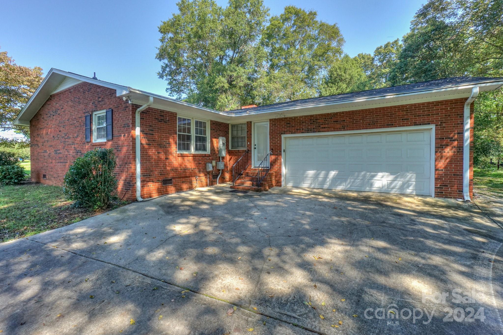 211 W Main Street