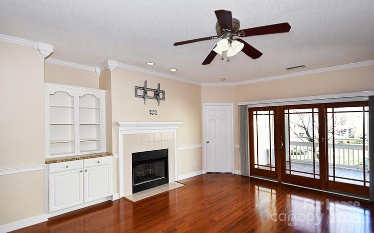 18824 Nautical Drive Unit: 23