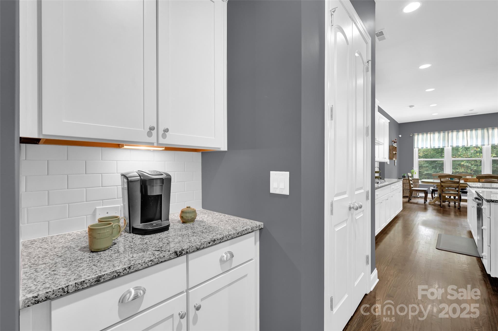 2104 Sweet Clover Way