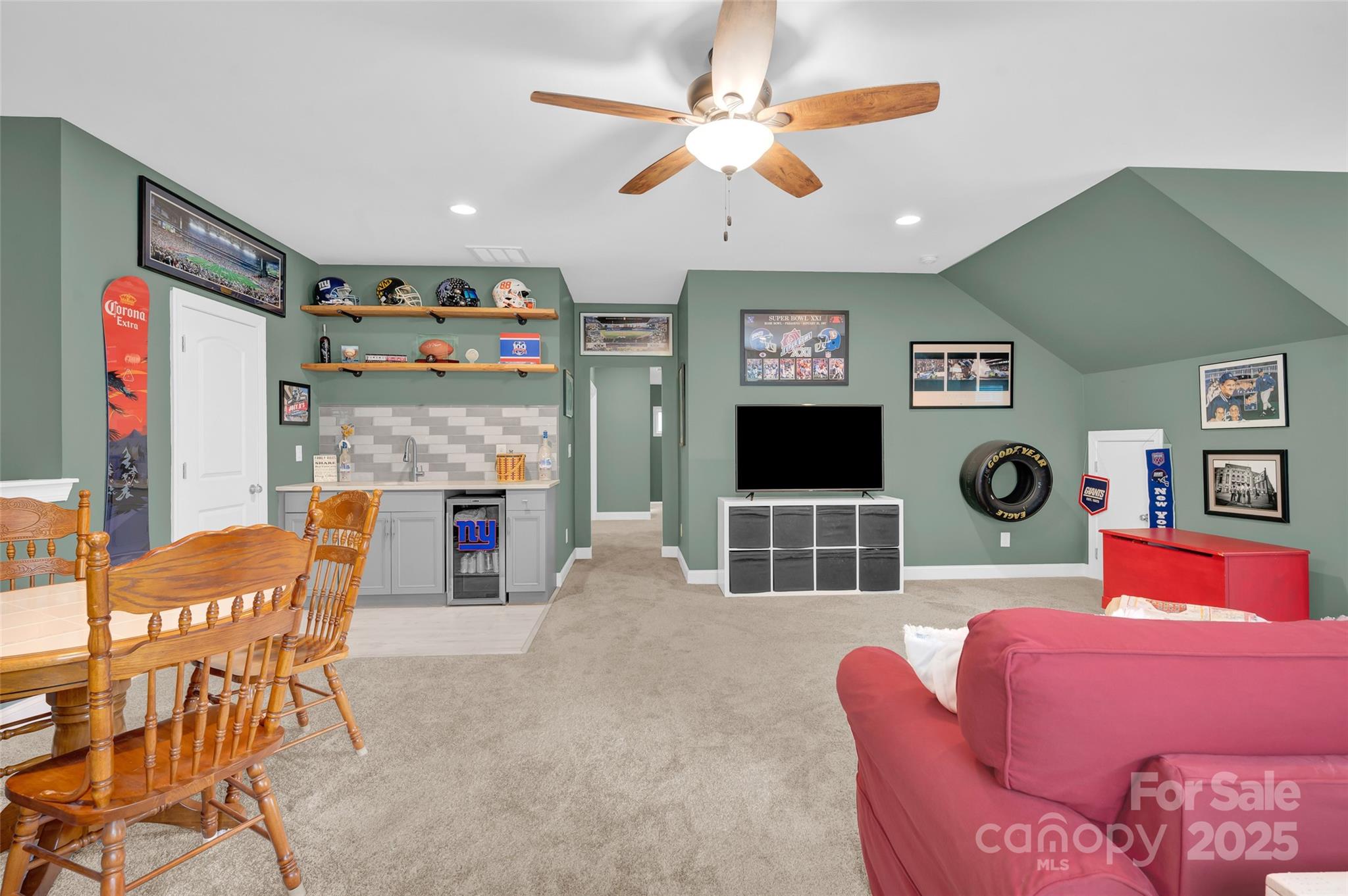 2104 Sweet Clover Way