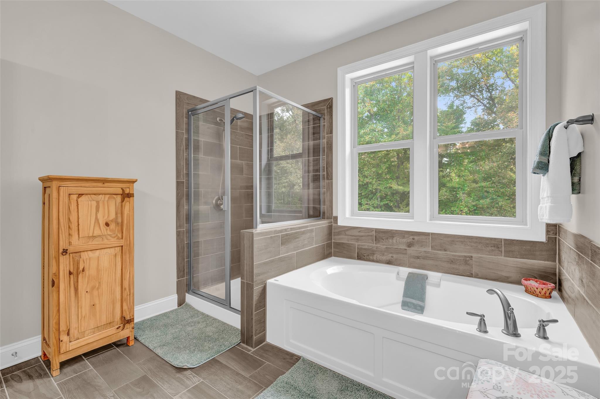 2104 Sweet Clover Way