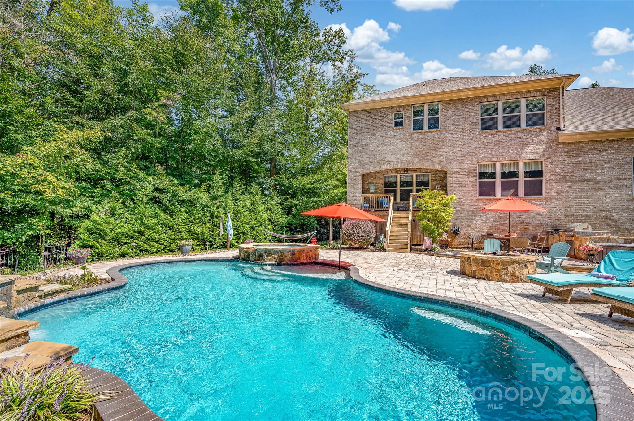 2104 Sweet Clover Way