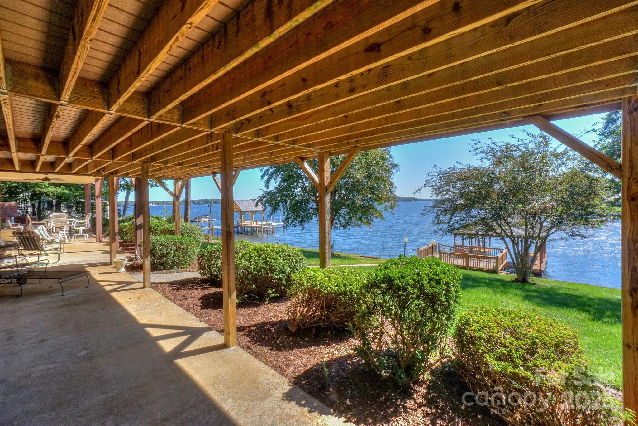 5166 Glenwood Street