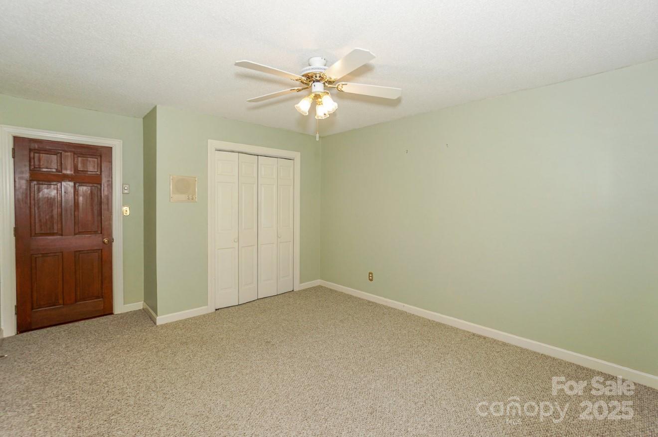 5166 Glenwood Street