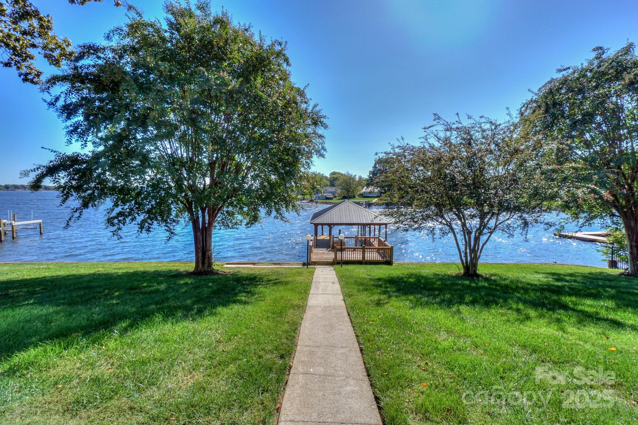 5166 Glenwood Street