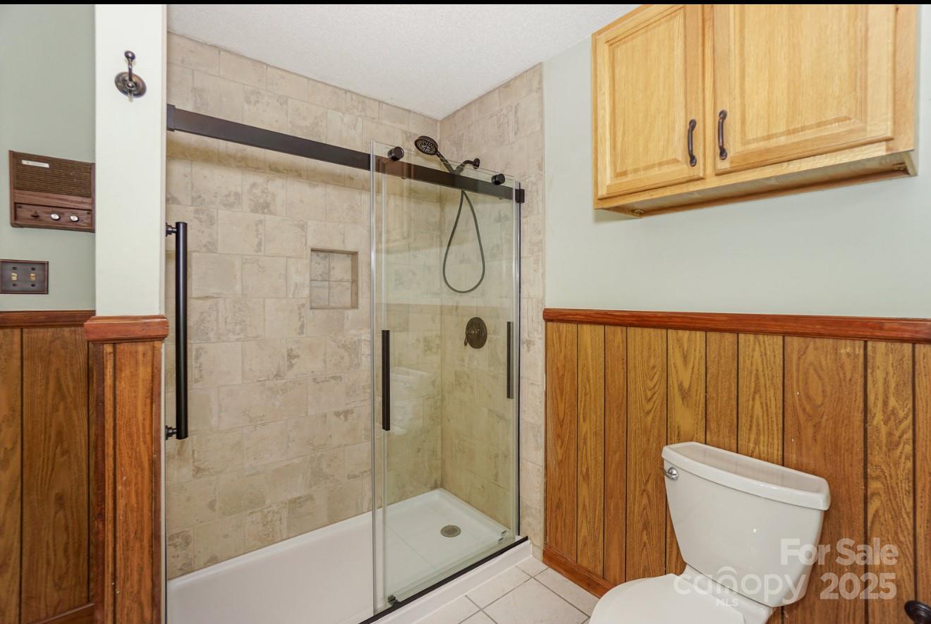 5166 Glenwood Street