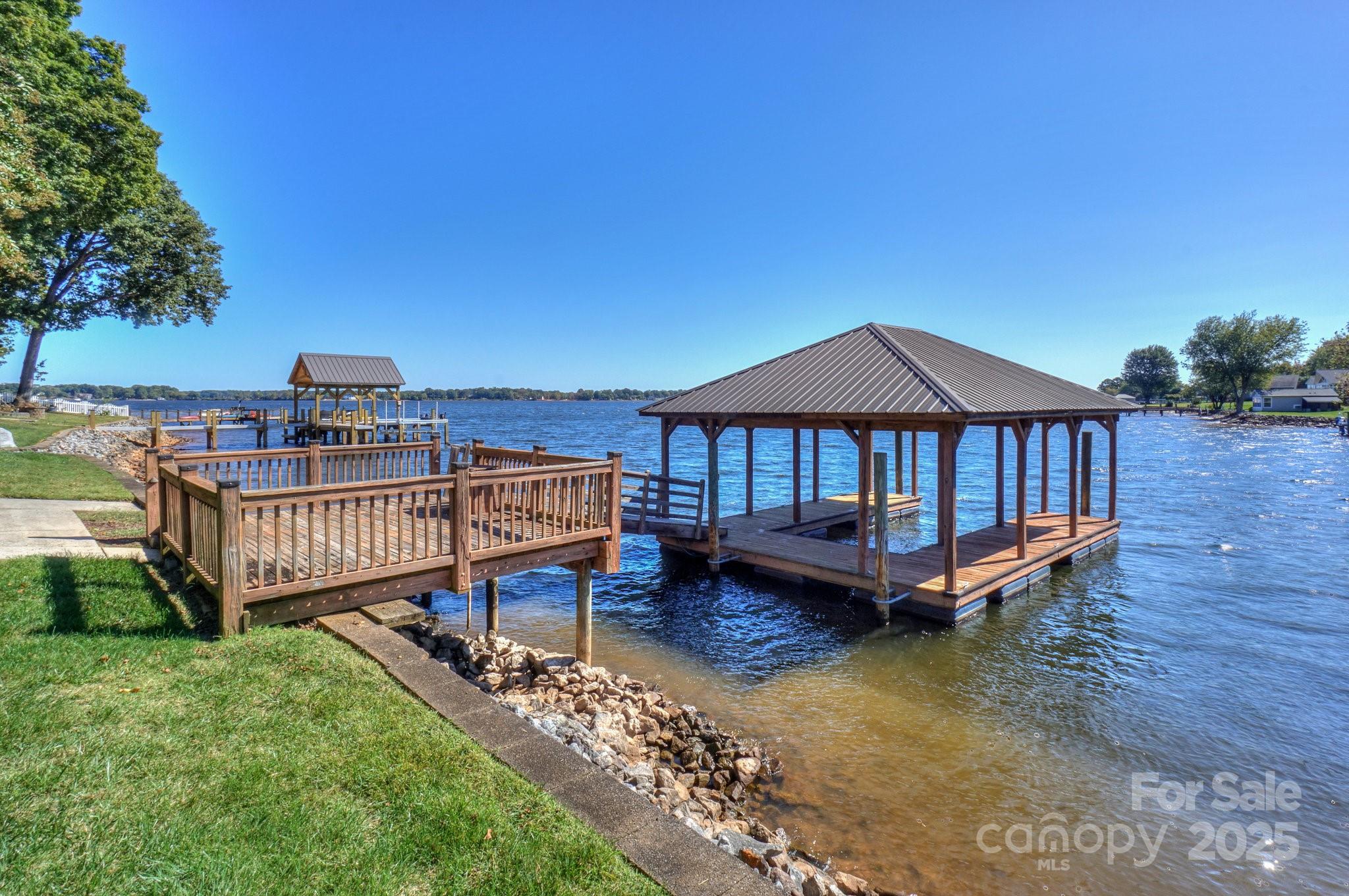 5166 Glenwood Street