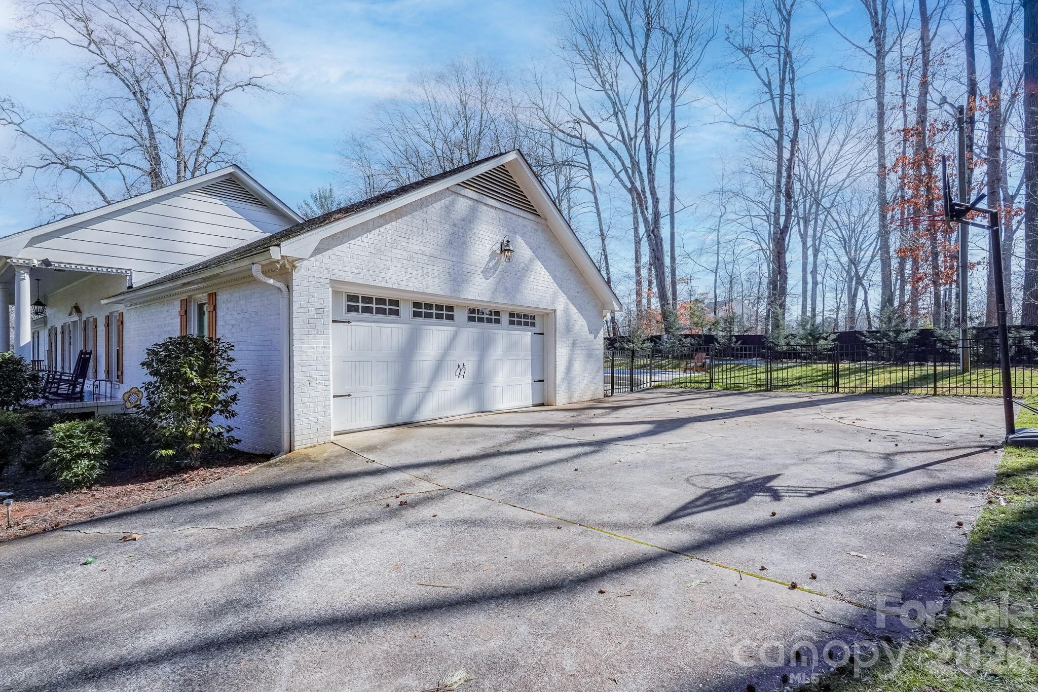 200 Belwood Drive