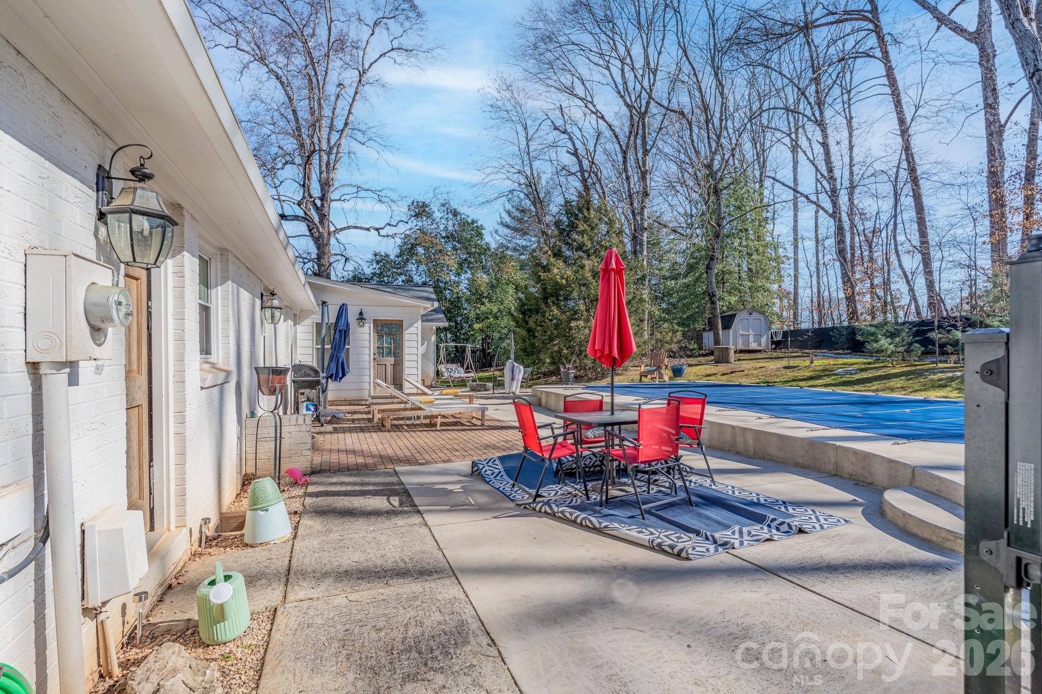 200 Belwood Drive