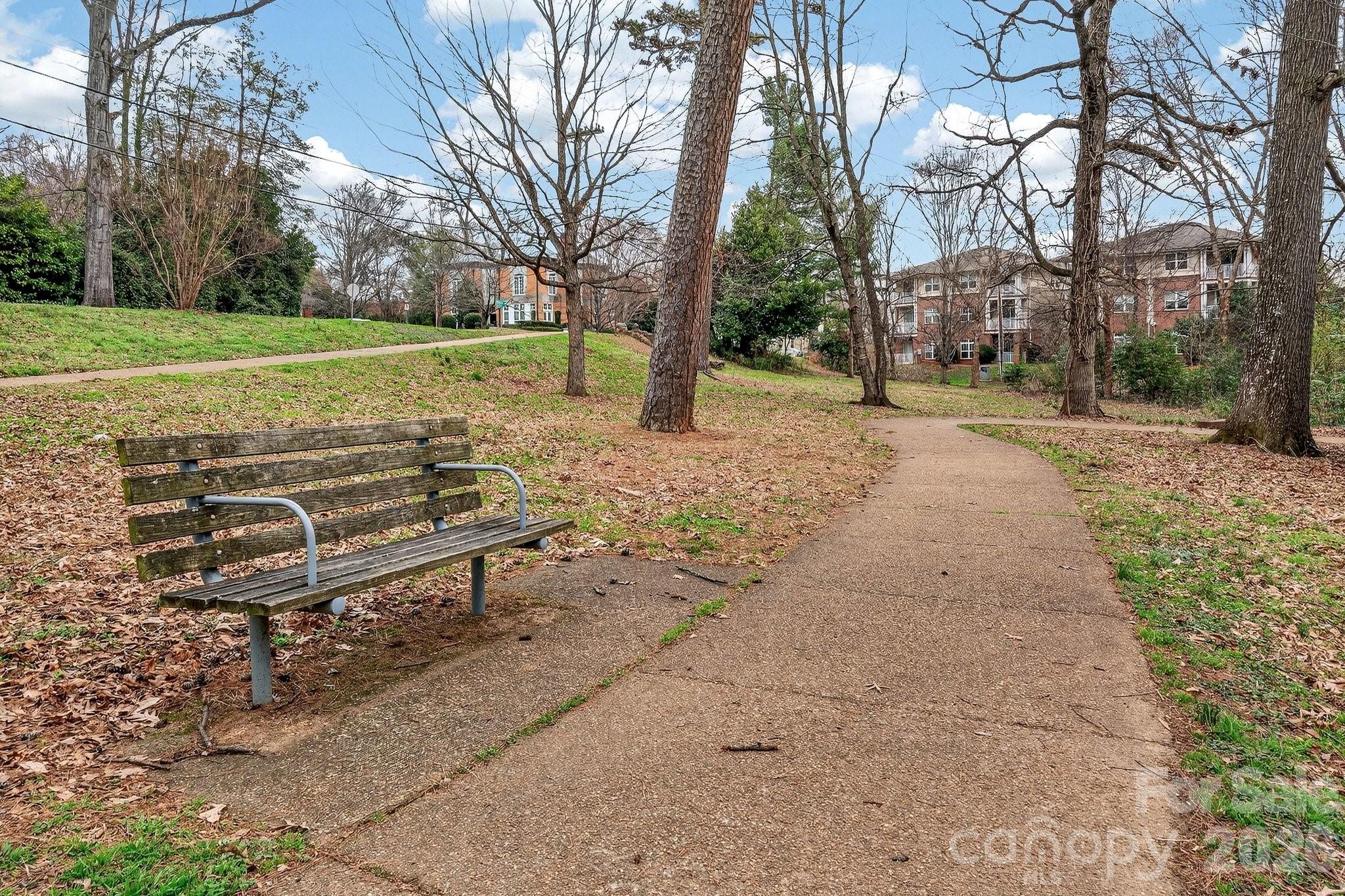 1306 Kenilworth Avenue