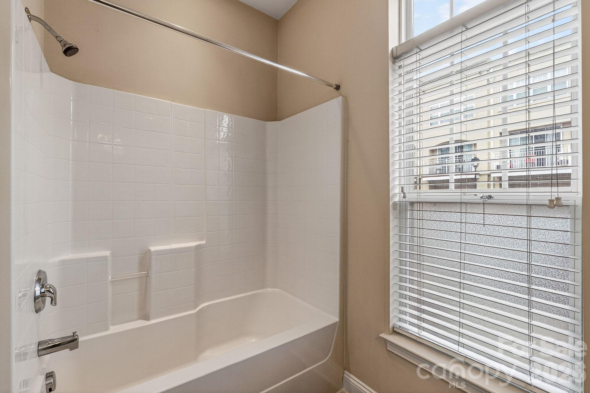 1306 Kenilworth Avenue