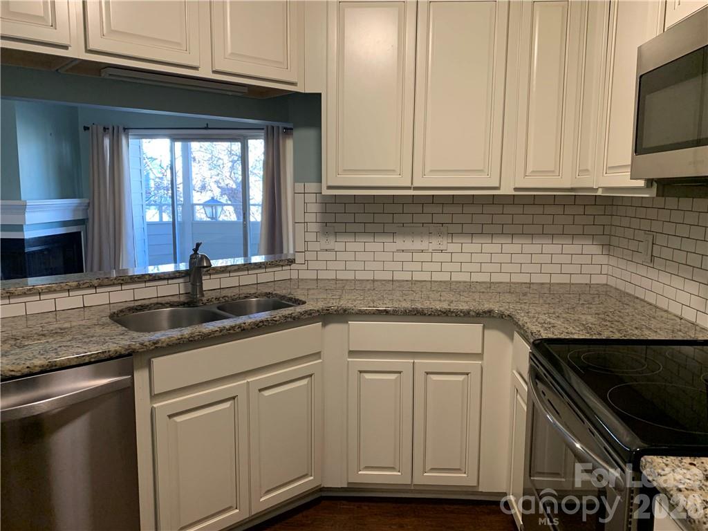 2519 Stockbridge Drive Unit: B