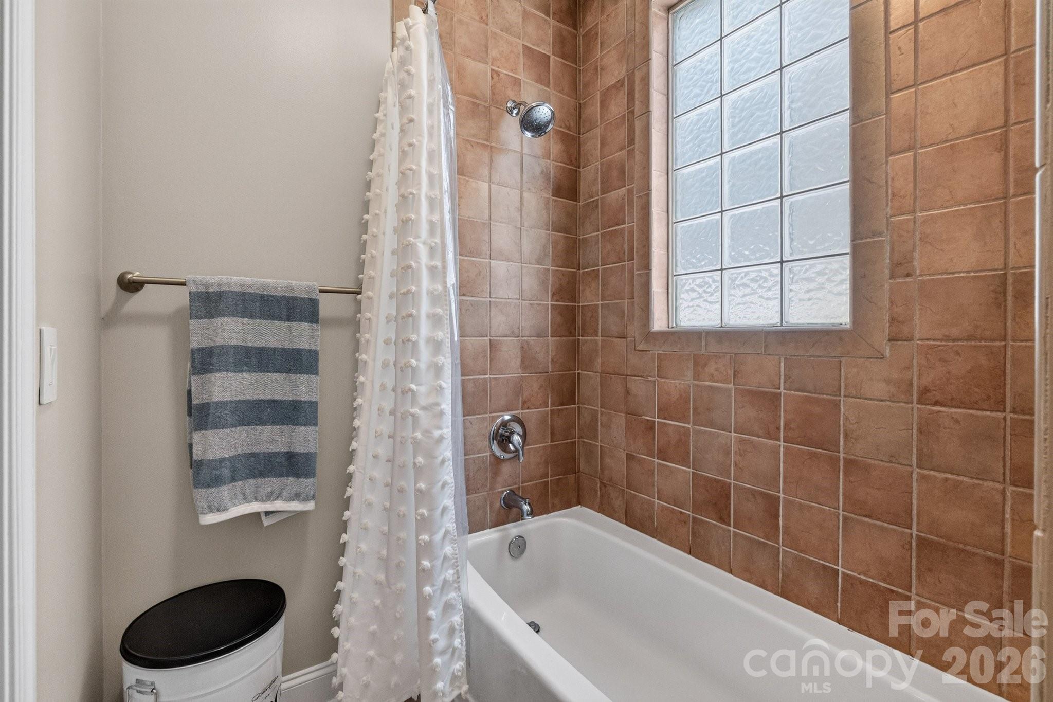 637 Williamson Road Unit: 205
