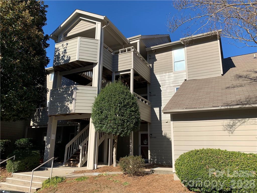 2519 Stockbridge Drive Unit: B