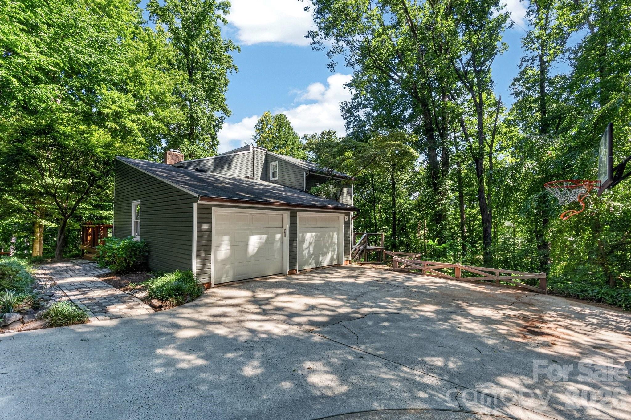 167 Dunlap Loop
