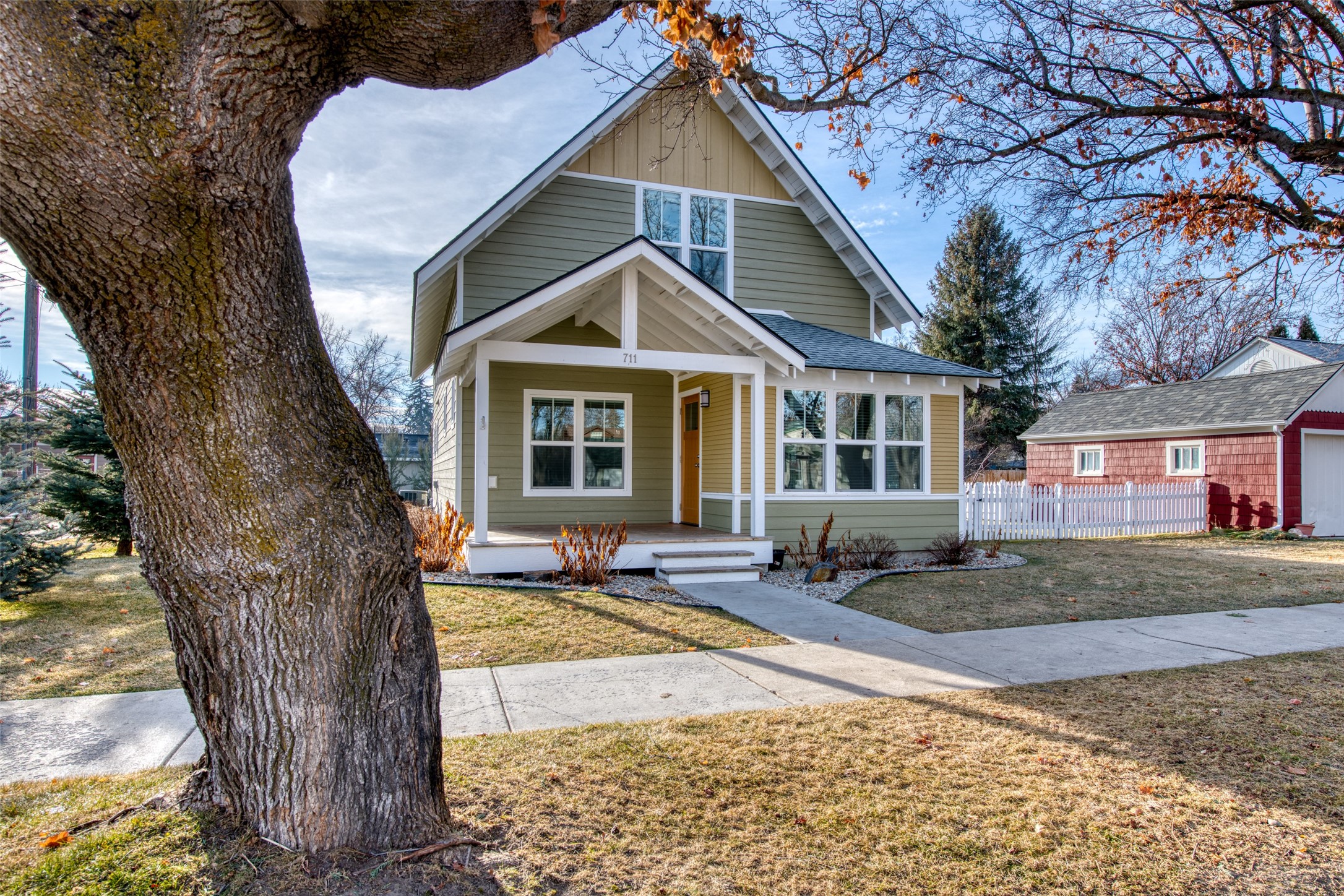 711 Madison Street
