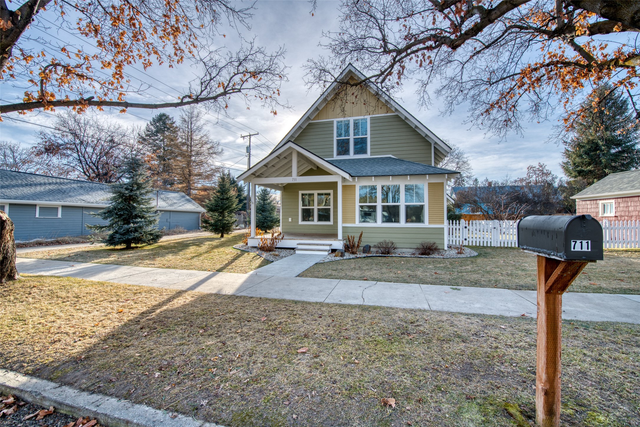 711 Madison Street