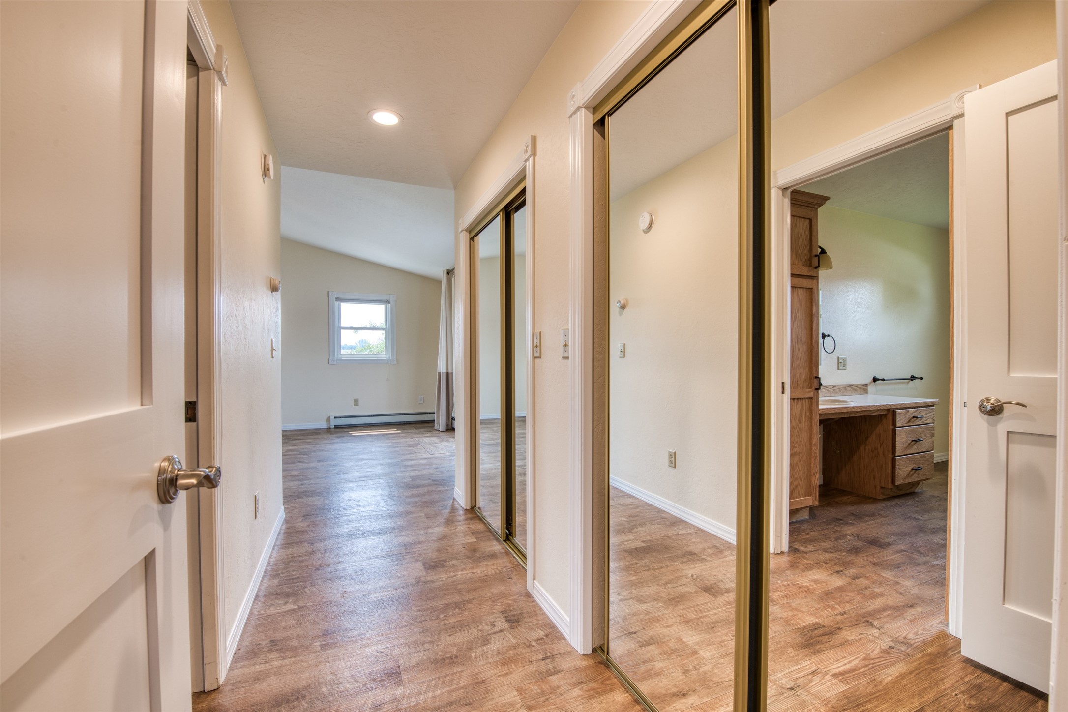 277 S Sapphire Street