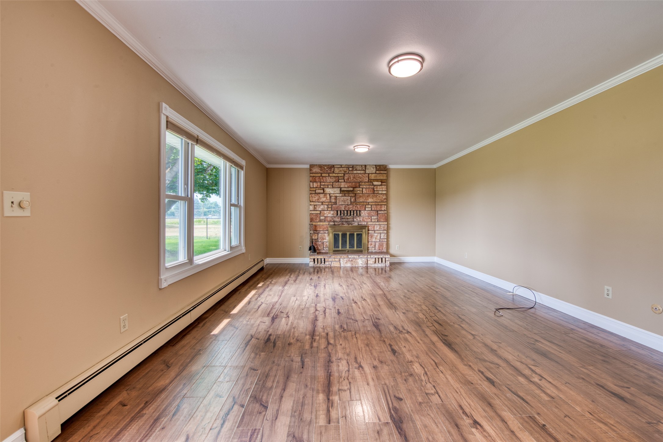 277 S Sapphire Street