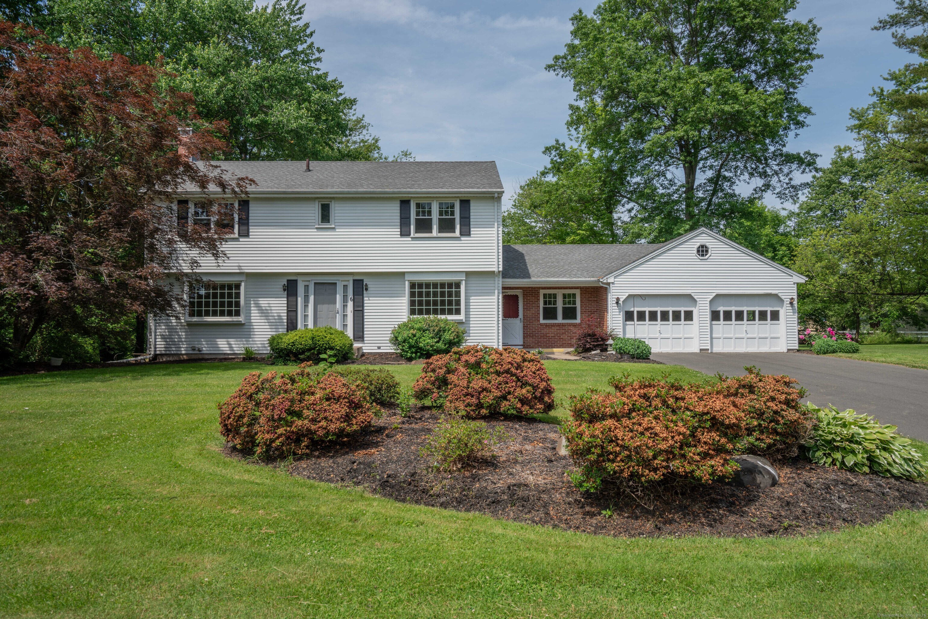 6 Mallard Drive
