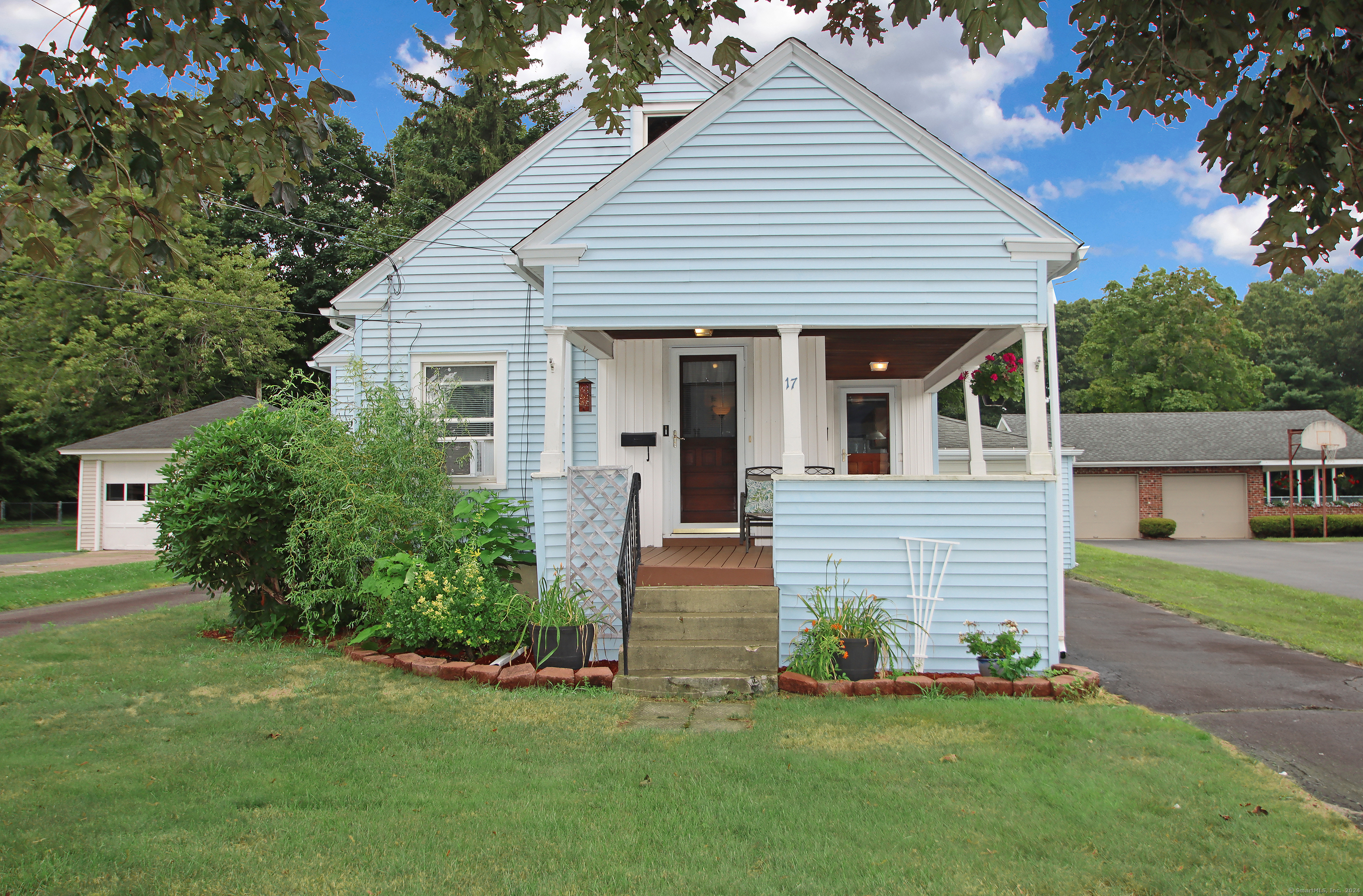 17 Tolland Avenue