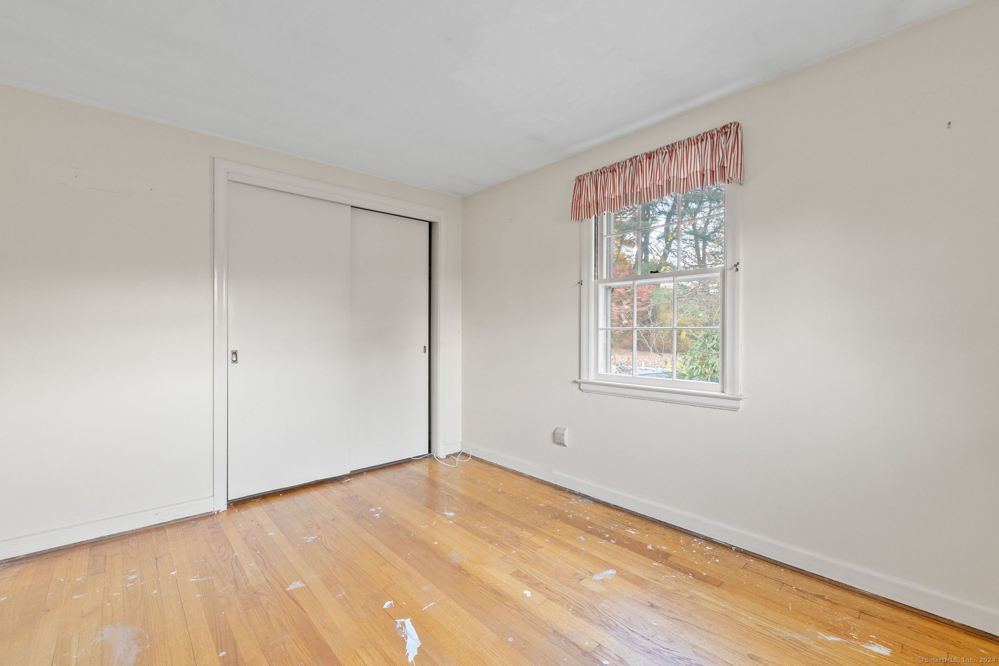 12 Grant Hill Road
