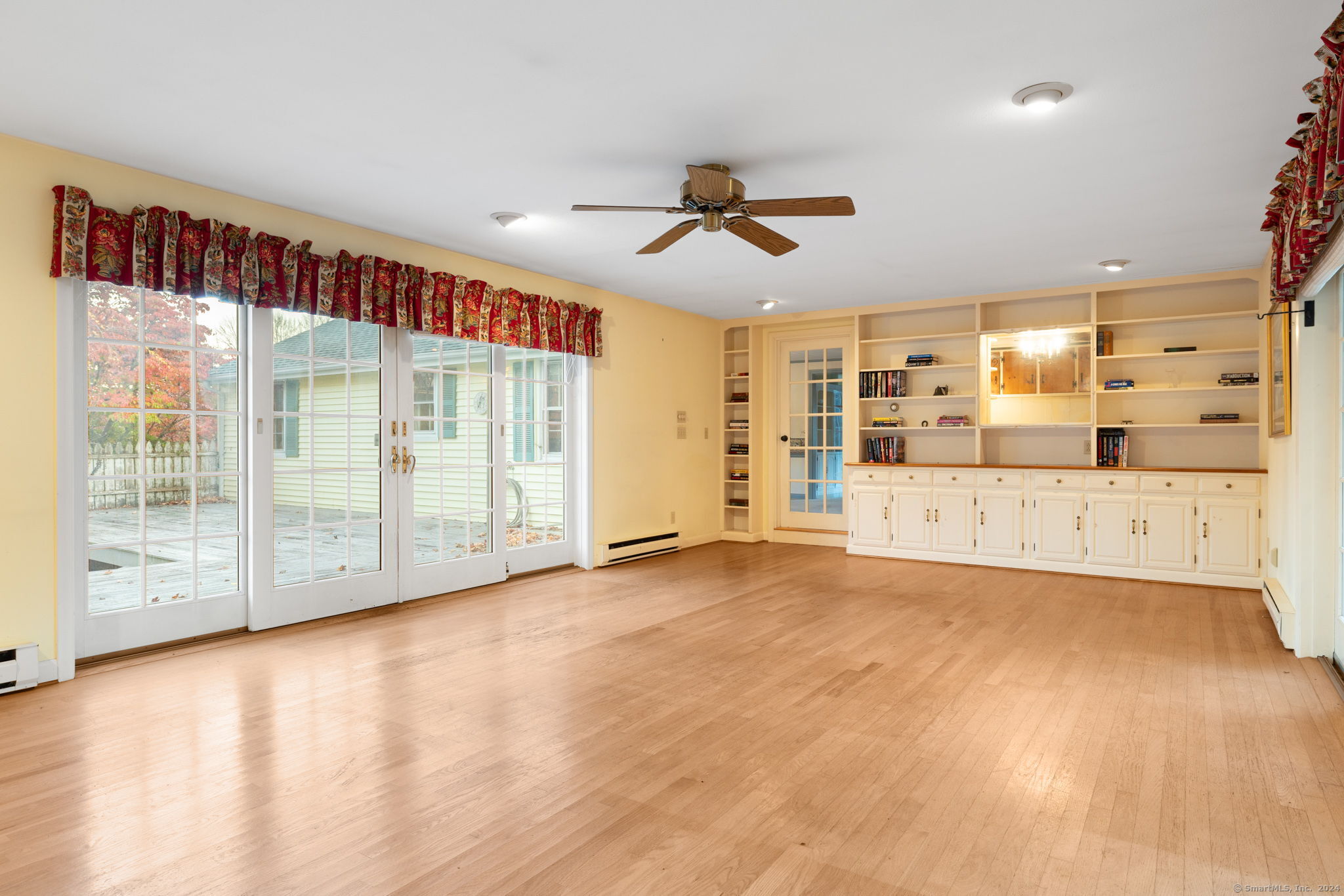 12 Grant Hill Road