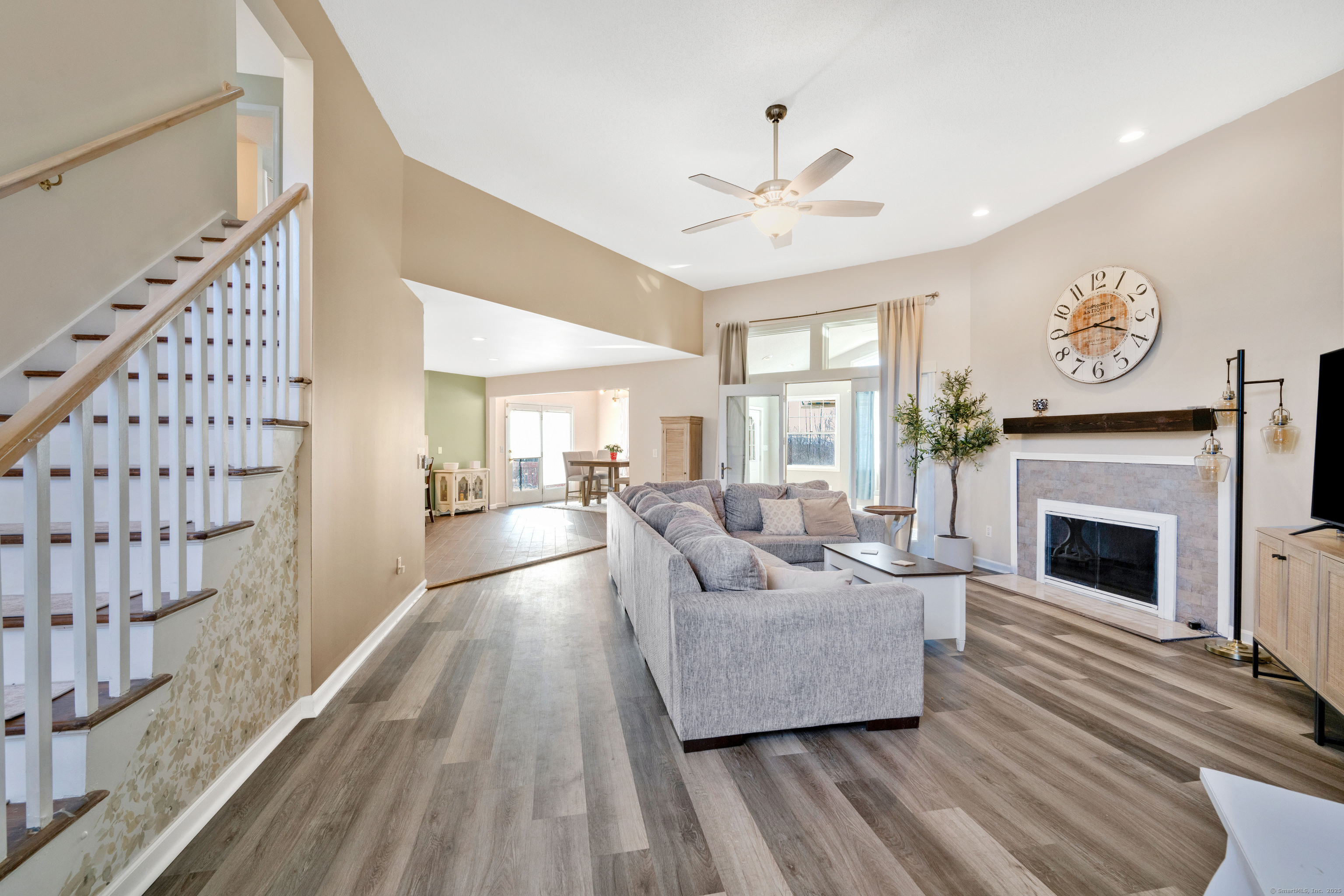 48 Sele Drive