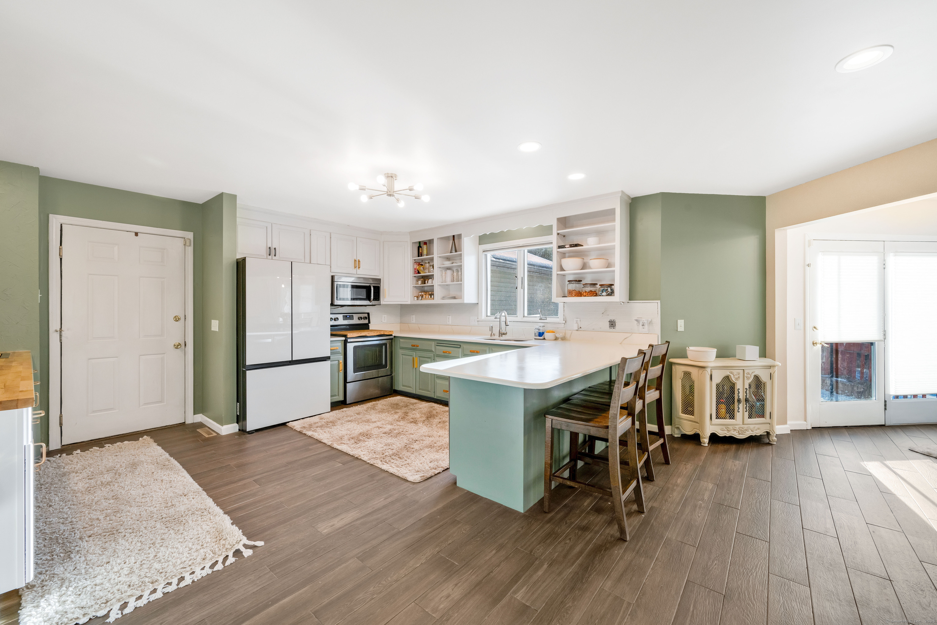 48 Sele Drive