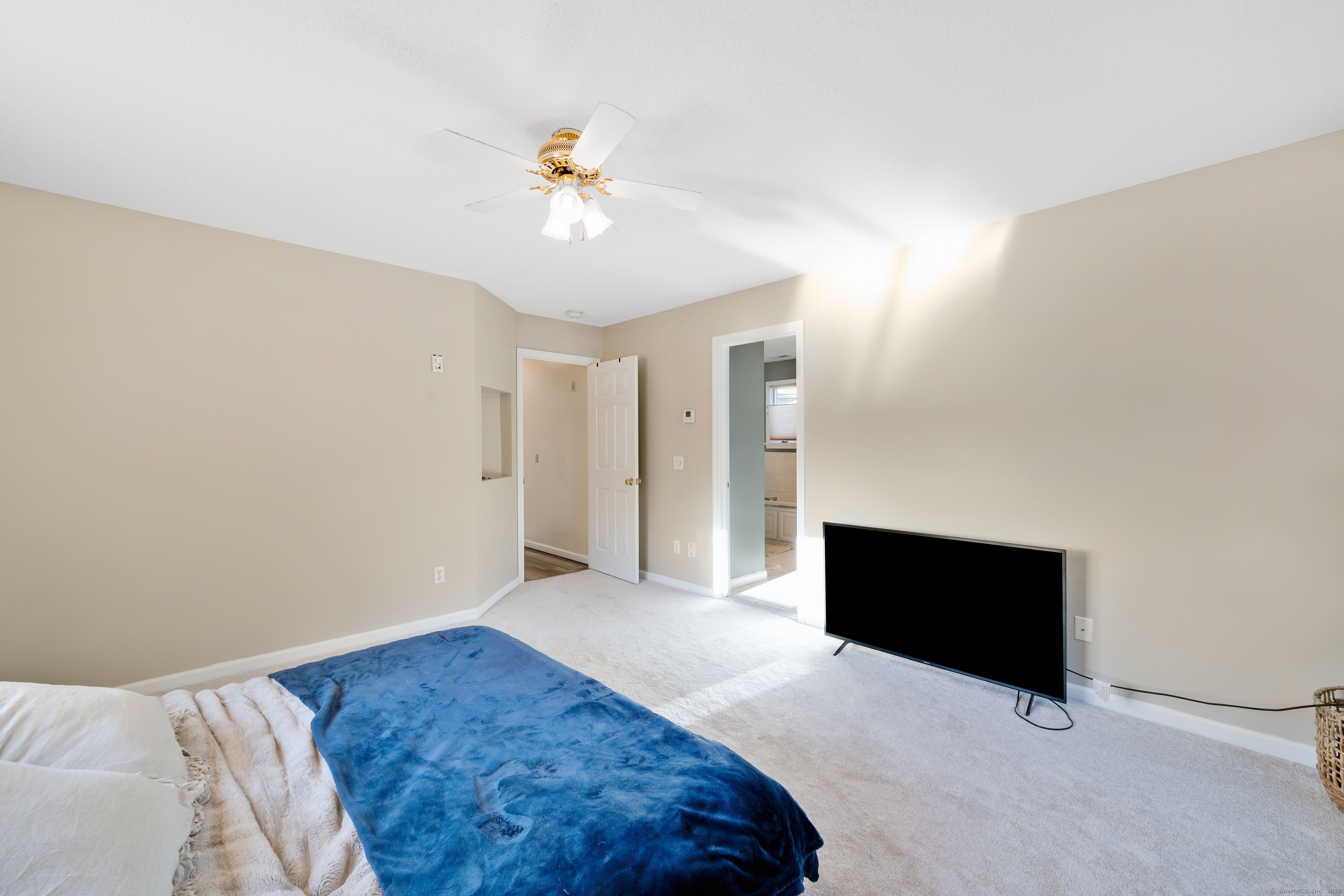 48 Sele Drive