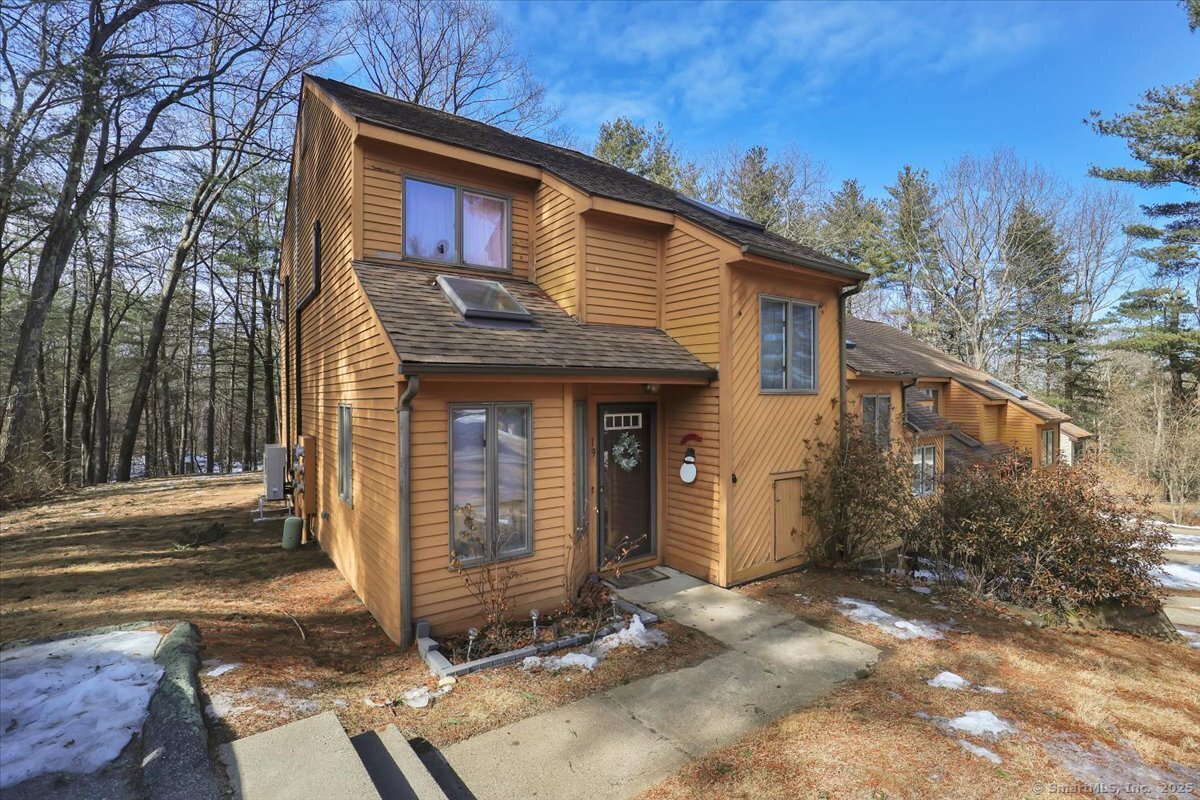 44 Tolland Avenue APT 19