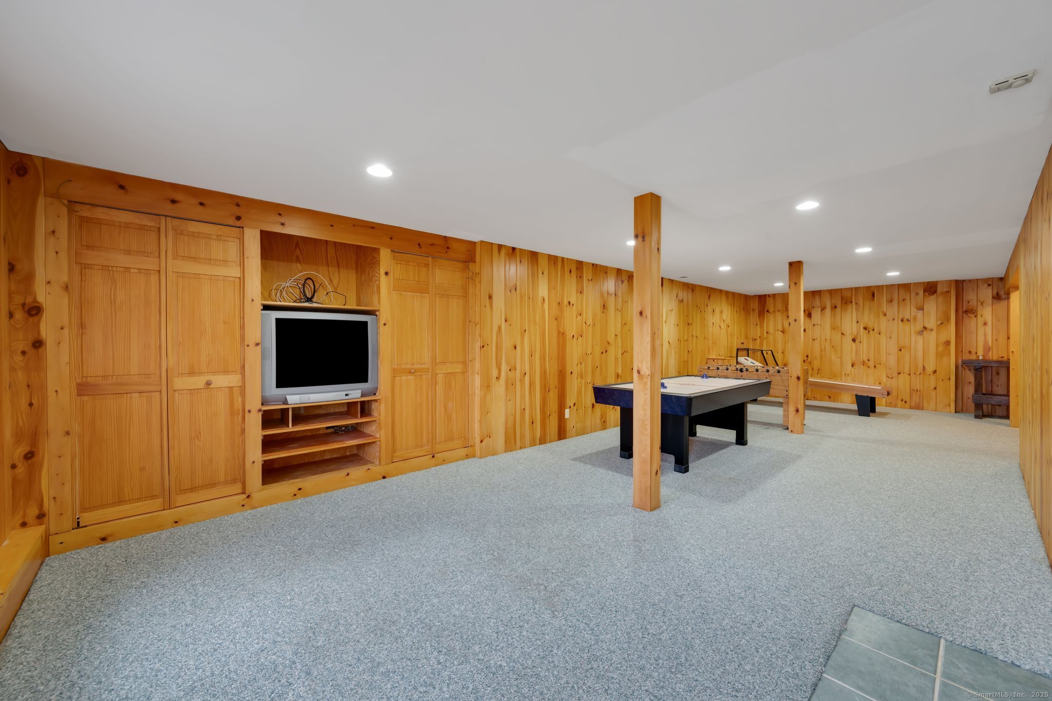4 Jonathan Drive