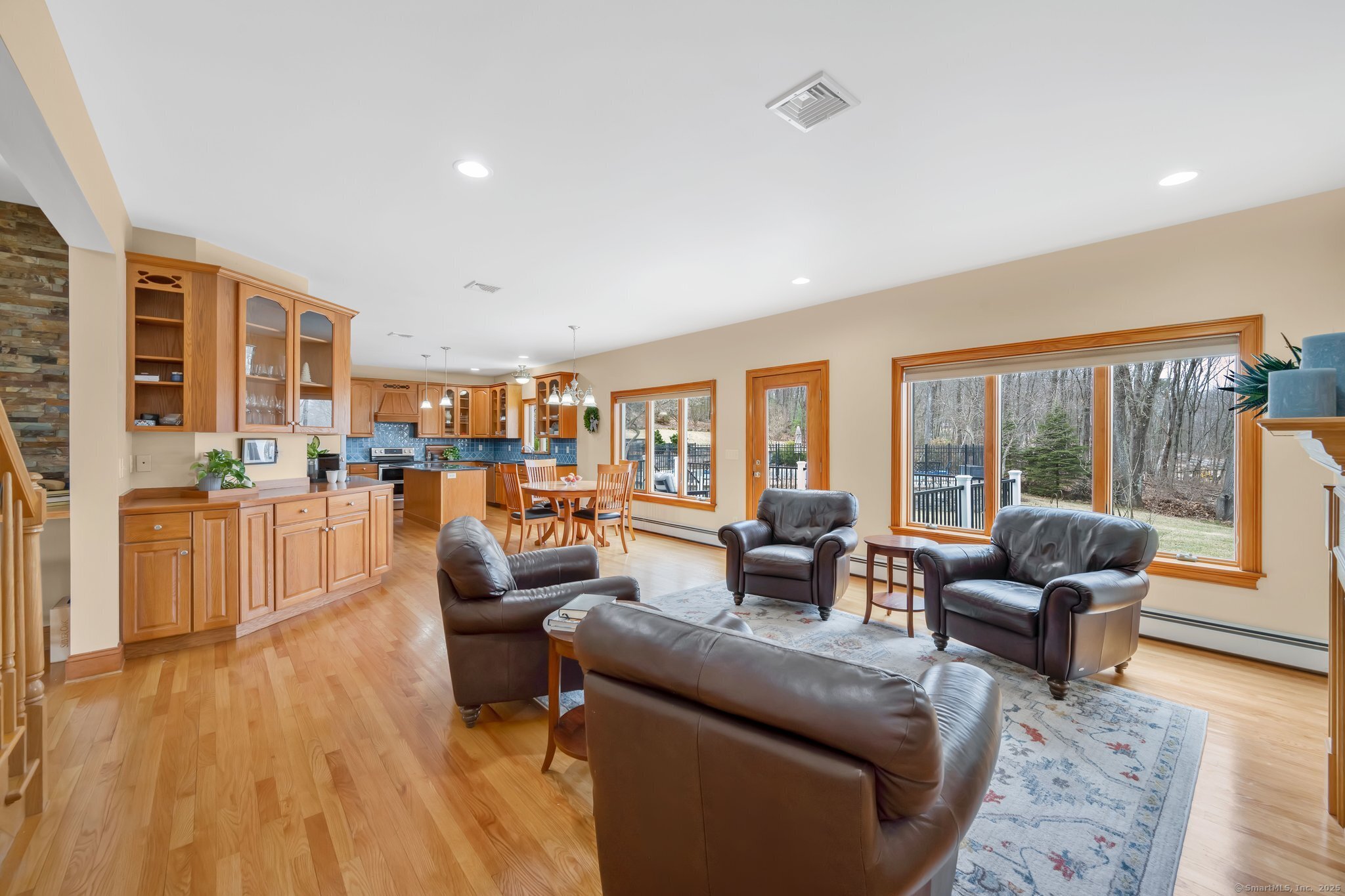 4 Jonathan Drive