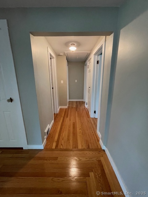 2 Robert Street