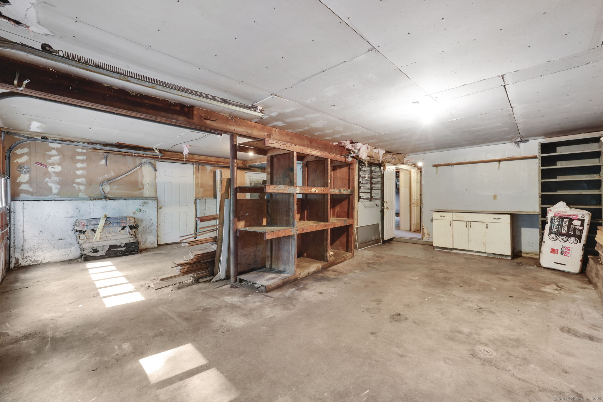 751 West Avon Road