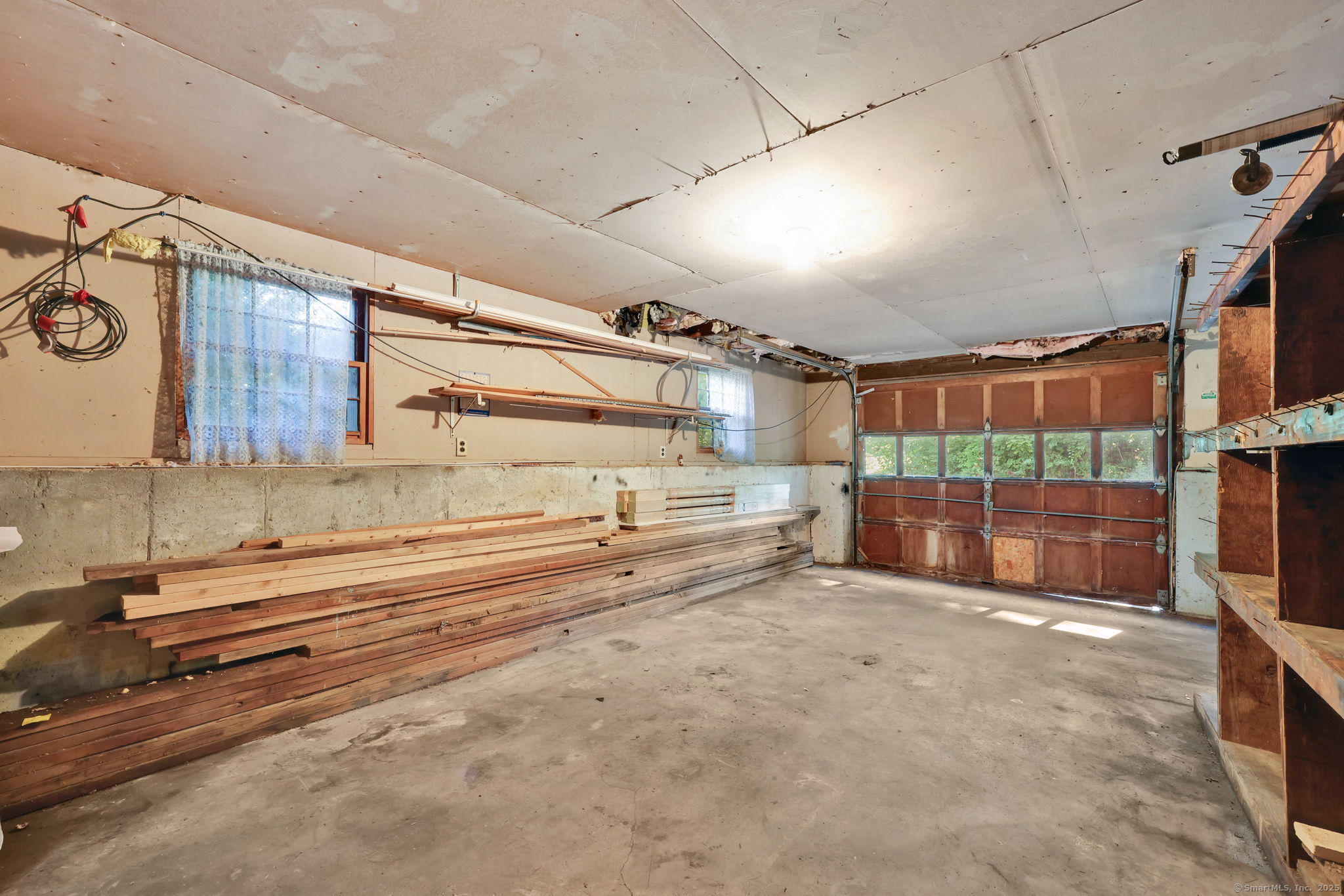 751 West Avon Road